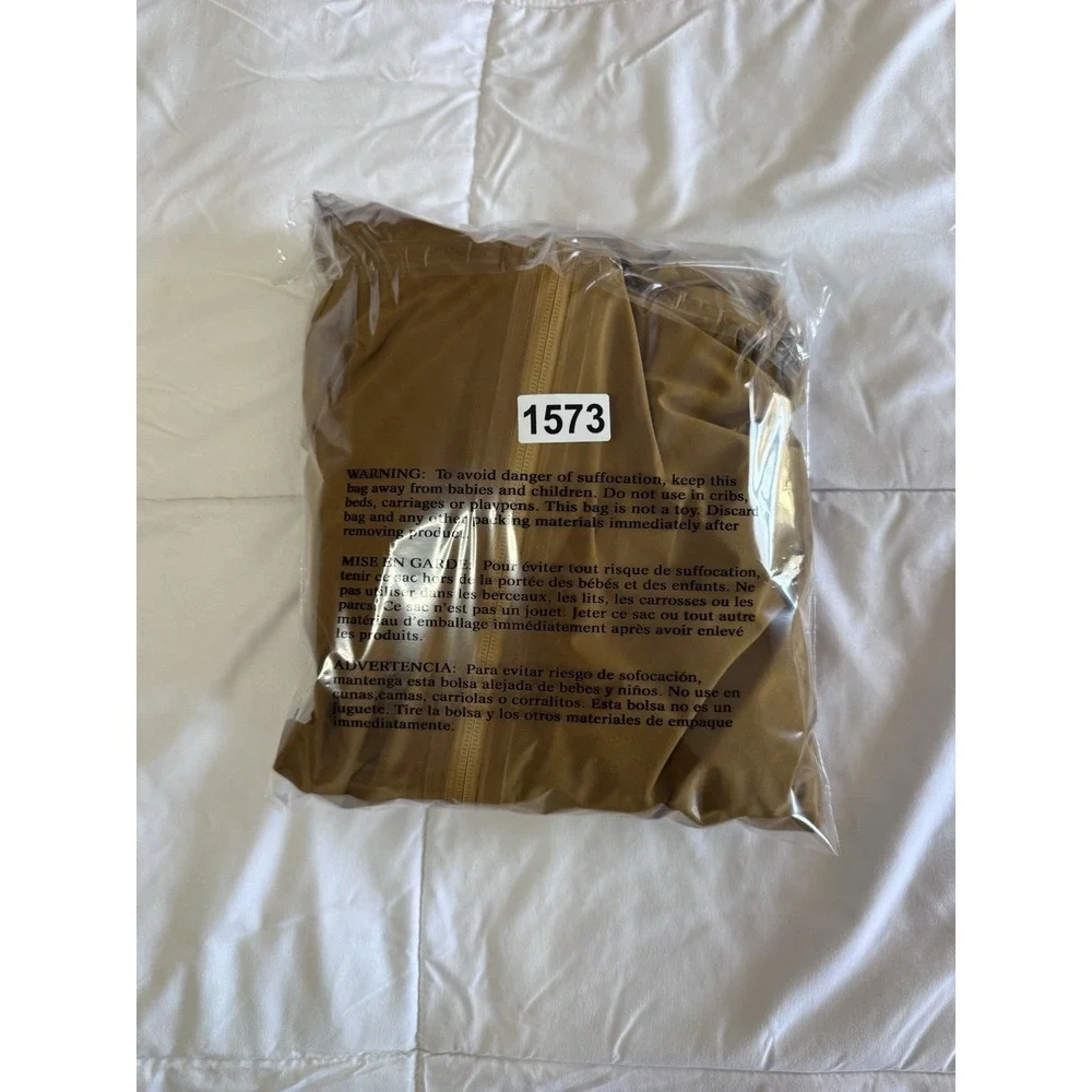 NEW Lululemon Stretch Glyde Waterproof Jacket Size Small Melt Yellow Cinchable - Picture 16 of 16